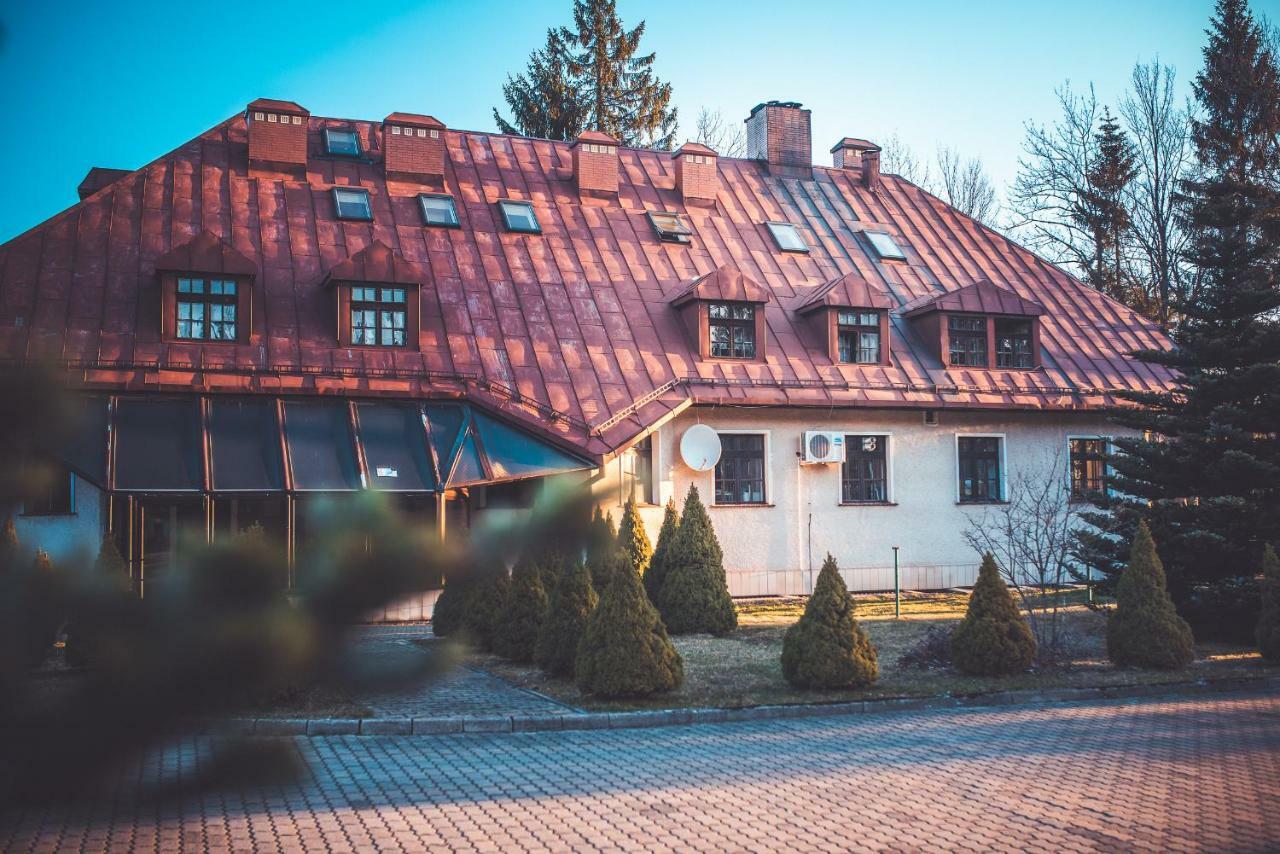 Dworek Karlow Exterior foto