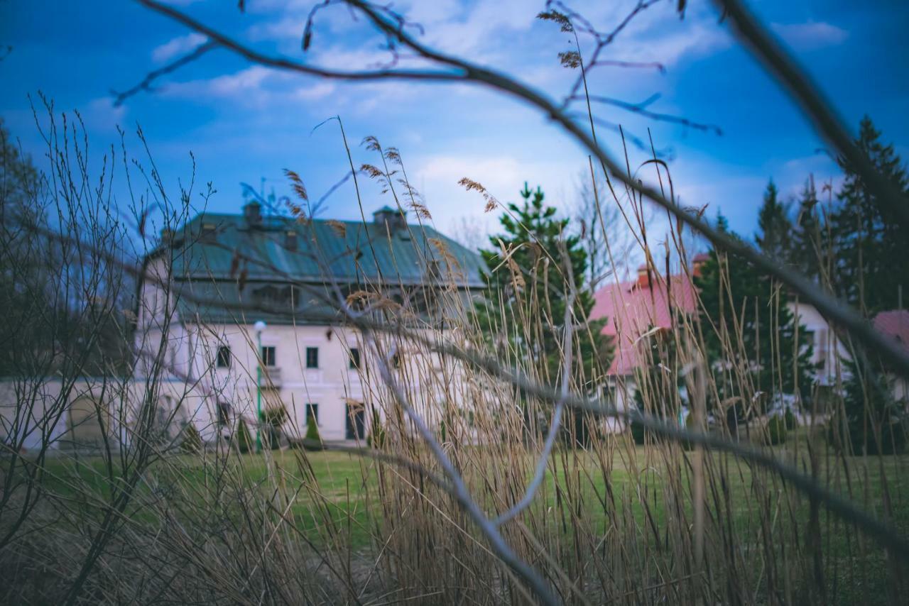 Dworek Karlow Exterior foto